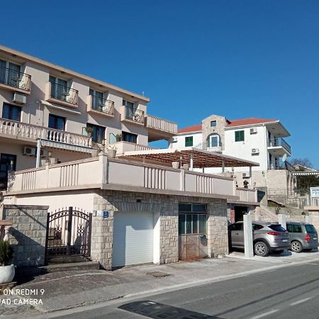 Apartments Klakor PS Tivat Buitenkant foto