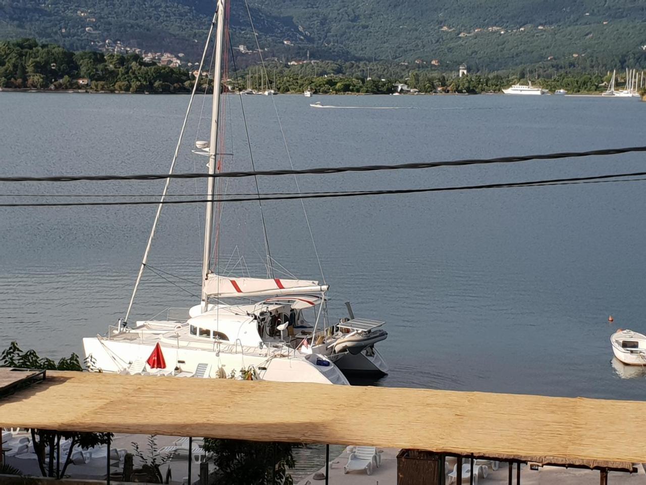 Apartments Klakor PS Tivat Buitenkant foto