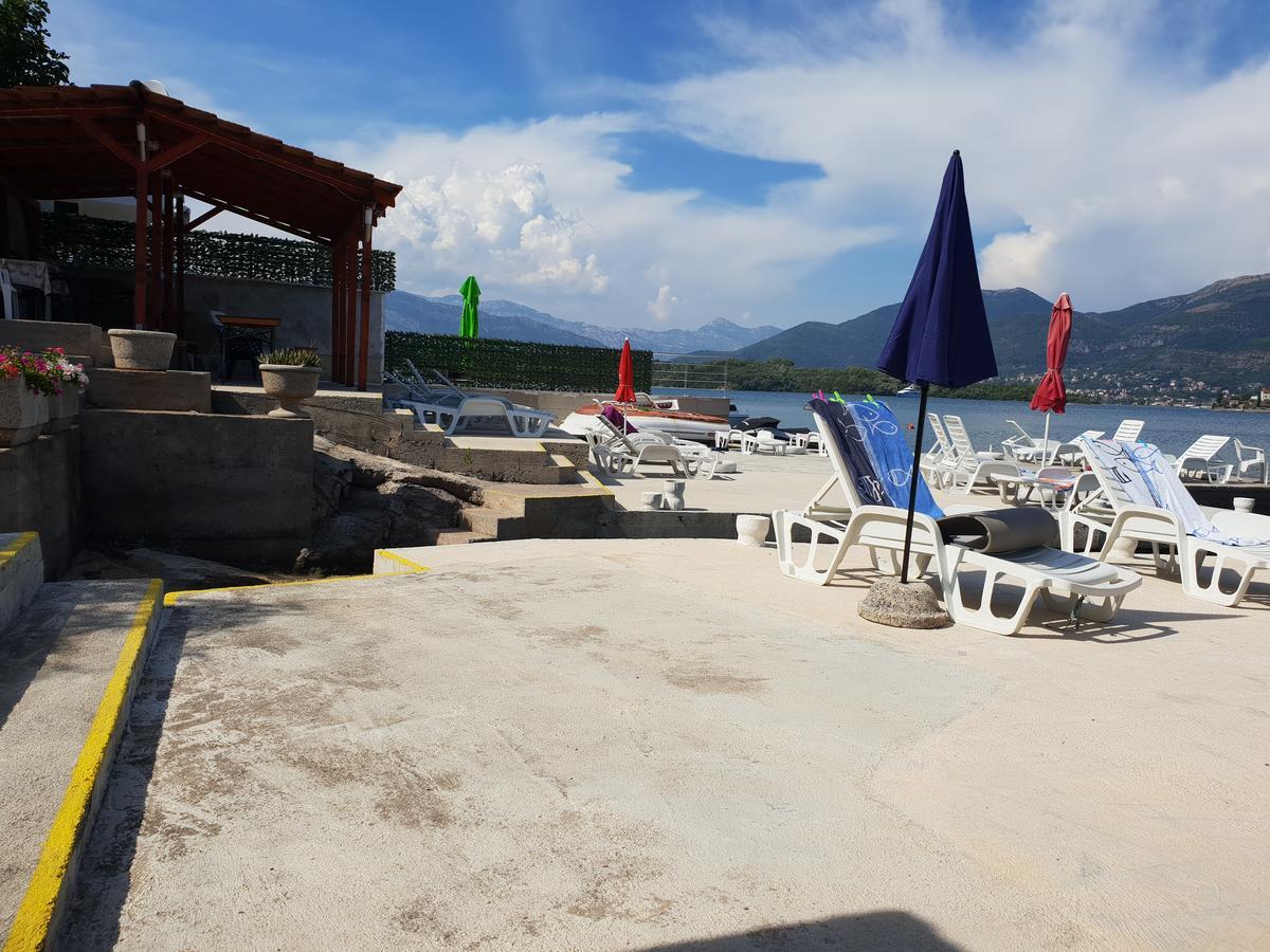Apartments Klakor PS Tivat Buitenkant foto