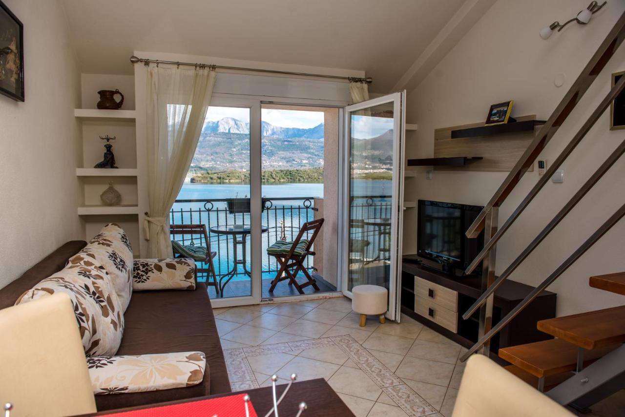 Apartments Klakor PS Tivat Buitenkant foto