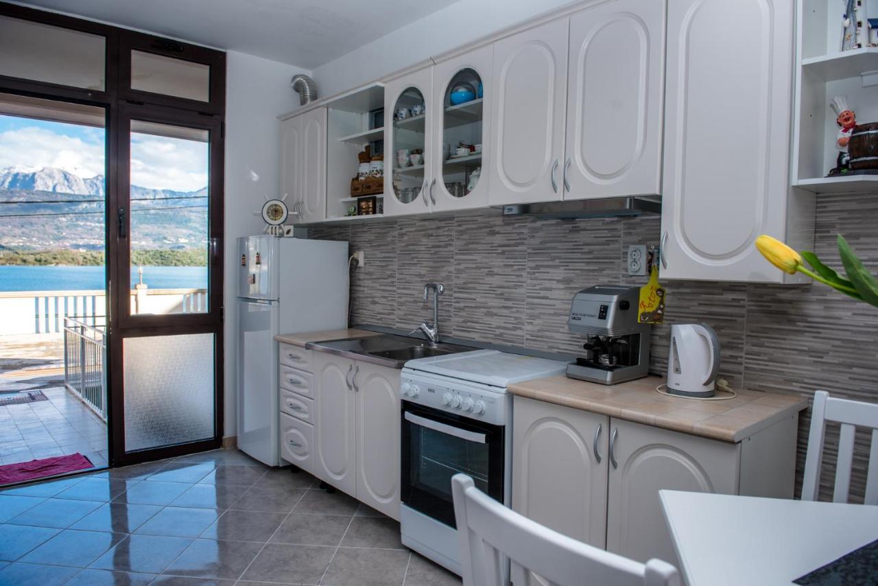 Apartments Klakor PS Tivat Buitenkant foto