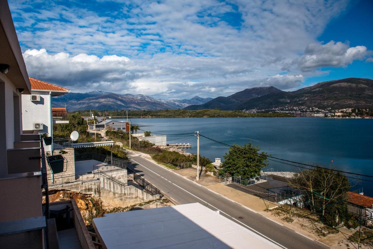 Apartments Klakor PS Tivat Buitenkant foto