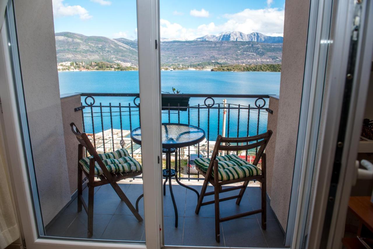 Apartments Klakor PS Tivat Buitenkant foto