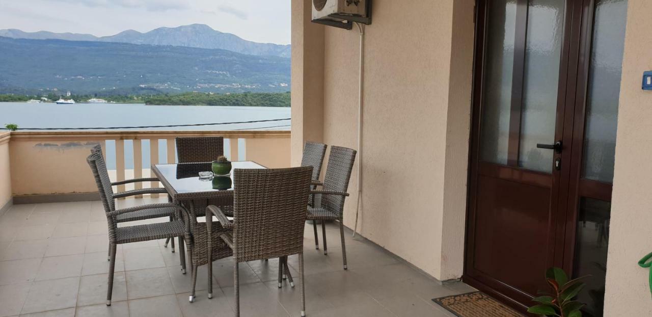 Apartments Klakor PS Tivat Buitenkant foto
