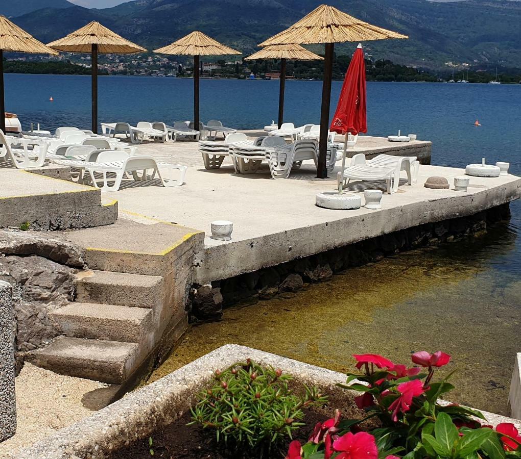 Apartments Klakor PS Tivat Buitenkant foto