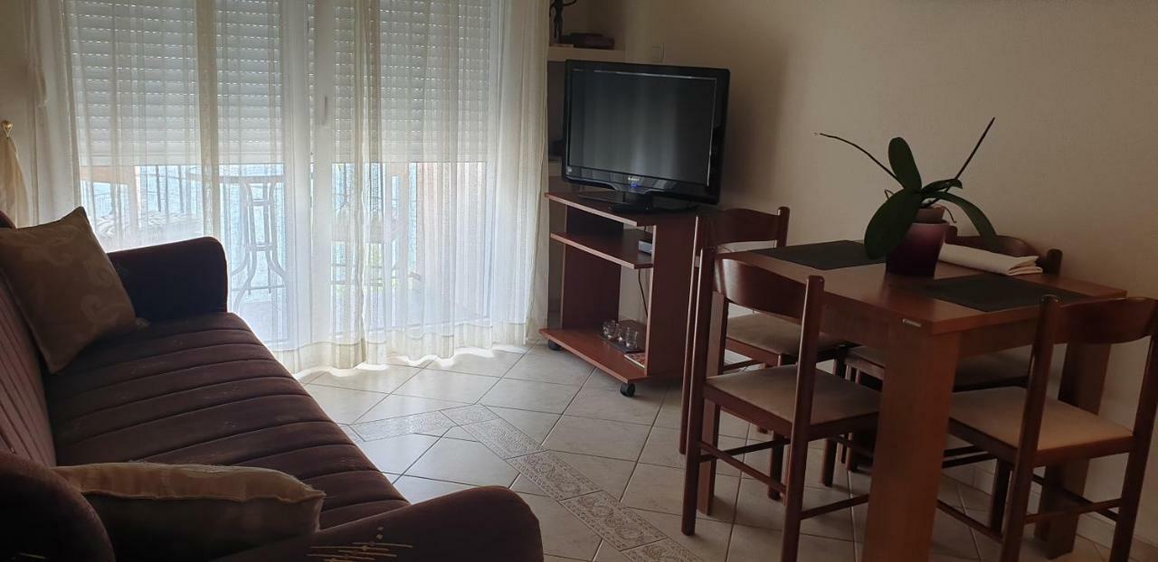 Apartments Klakor PS Tivat Buitenkant foto
